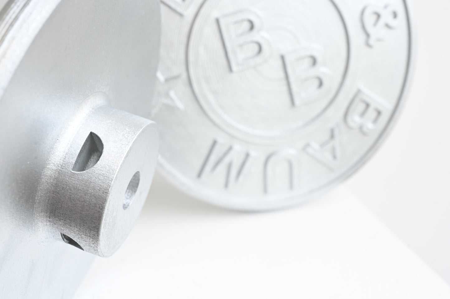 Boon and Baum: Button